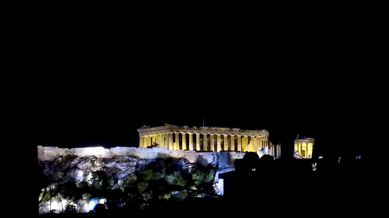 Stunning Acropolis View At City Center Atena Exterior foto